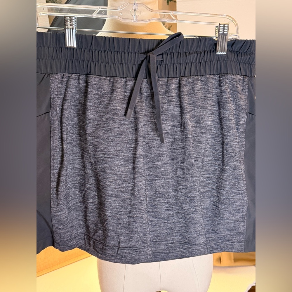 Athleta Charcoal Heather and Black Pull‑Tie Active Mini Skirt